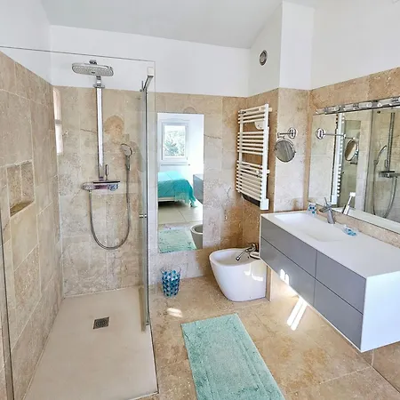 Villa Tres Belle Avec Piscine, Tennis Et Golf *